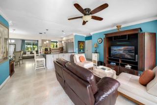 Palm Paradise-Seaside Home w Heated Saltwater Pool - Fort Lauderdale - 4