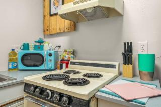 Sebring Circle Studio Stay- Postcard Mural Views - Sebring - 1
