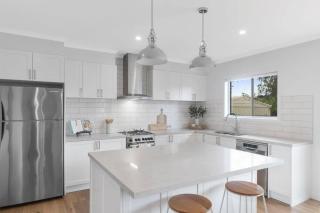 Rosebud Lovely House 2 - Mornington Peninsula 4 BR 3 Bath 2 story holiday house - BBQ - Beach - Hot spring - Rosebud - 5