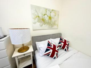 Pink Door Guesthouse - Londra - 7