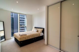 Luxury 2-Bed Croydon Apartment Near Gatwick - Croydon - 2