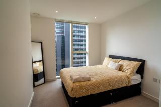 Luxury 2-Bed Croydon Apartment Near Gatwick - Croydon - 3