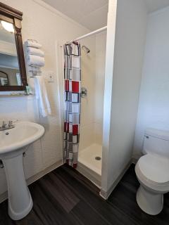 Bridge of The Gods Motel, Cabins & RV Park - Cascade Locks - 2