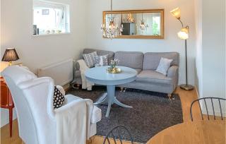 7 Bedroom Gorgeous Home In Bohus-Björkö - 7