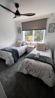 Large Toorak Village luxurious Apartment 20% OFF - 2