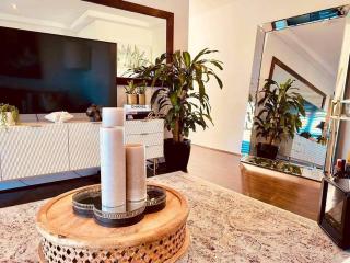 Chic Rose Bay Pad with HUGE outdoor sunny balcony - Sydney - 8