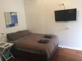 Beachside 3Bed 2Bth Apartment, Parking, SUPER HOST - 1