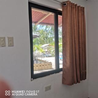 Binubusan Beach Hotel and Resort - Lian - 5