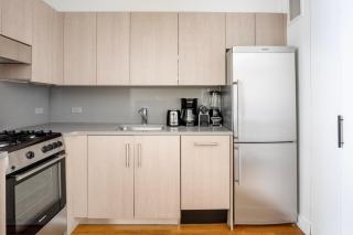 Central Chelsea Studio w Balcony Doorman NYC-34 - New York - 4