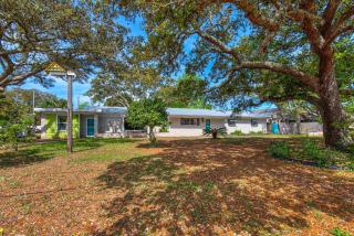 Bungalow By the Sea - Navarre - 5