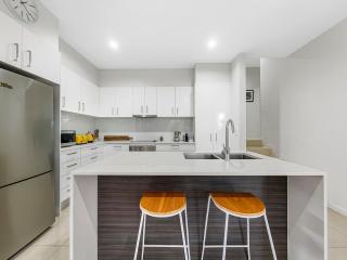 Casa Mia Retreat Luxury Family Home on Buderim - Buderim - 4