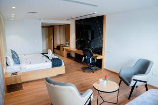 Hotel Tulips Grand - 7