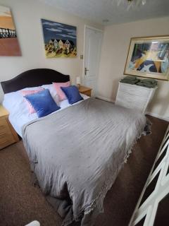 Cosy 1 bedroom apartment over looking river - 7