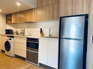 License To Chill • Couple’s Escape in Mooloolaba - Mooloolaba - 1