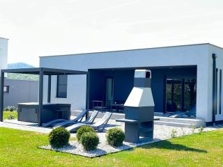 K Relax Place, Varaždinske Toplice, modern home with Sauna, Jacuzzi, WIFI - Varaždinske Toplice - 0