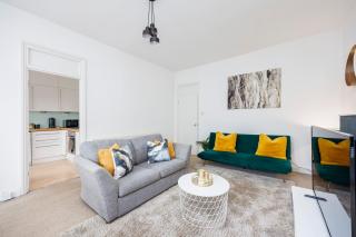 Stylish Apartment Opposite Westfields - 5