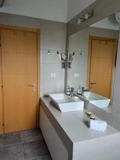 LAN'S Apartment - Saranda - 4