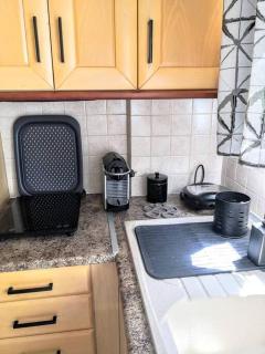 Comfy & Lightful Apartment close to Athens Center - 1