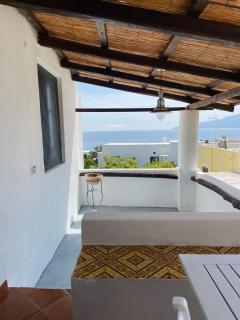 Villa Pomelia, Villa nel corso di Santa Marina Salina a 50 mt dal mare - Santa Marina Salina - 1