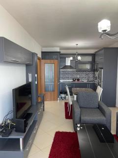City Center With Lake View One Bedroom Apartment - 9