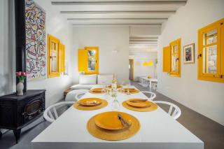 Serenity Beach Villa - Port View - 6