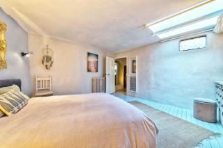 TOWNHOUSE MOUGINS in the old village, fantastic view, sea and mountains - 1