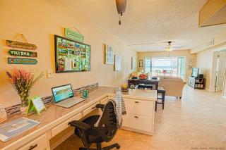Gorgeous Ocean Views! Welcome to Bella Breeze! BeachFront 2BR 2BA - Sion Farm - 4
