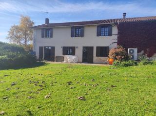 Maison familiale avec grand jardin arboré - 0