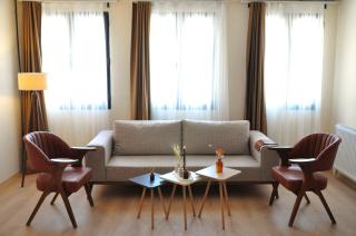 Golden Door Hotel - 1