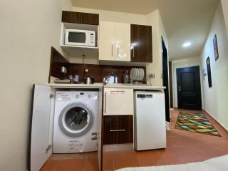 شاليه مميز ارضي بحديقة علي حمام السباحة مباشرة بورتو ساوث العين السخنة للعائلات فقط - 9