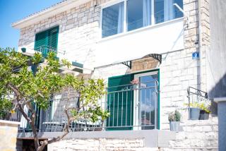 Apartman NONO - Splitska - 9