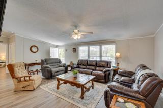 Secluded Hayesville Cabin Rental with Deck and Grill! - Hayesville - 6