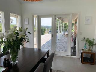 O'Briens of Clare - Stylish Pet Friendly Vineyard Accommodation - Clare - 3