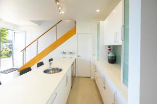 Shearwaters Apartment Waterfront Accomodation - Penneshaw - 3