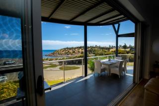 Shearwaters Apartment Waterfront Accomodation - Penneshaw - 8