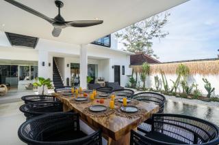 Villa Laut, Sumptuous 4BR Luxury Villa within Walking Distance to Seseh Beach - Canggu - 6