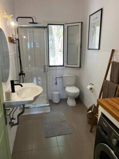 Newly refurbished, coastal apartment- Barbati - Barbati - 8