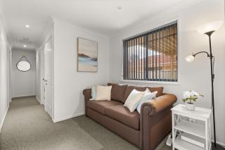 Coastal Villa by Experience Jervis Bay - 3