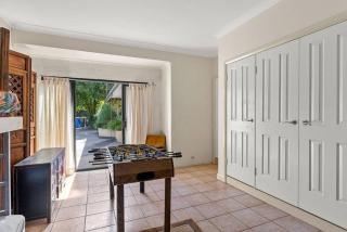 Ocean Breeze Villa - 1