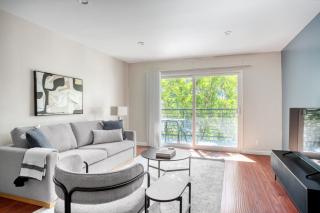 Woodland Hills 1br w pool gym nr Warner Center LAX-894 - Los Ángeles - 0