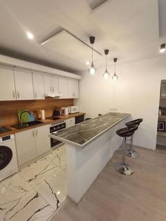 Apartament w centrum miasta przy parku i jeziorze - 7