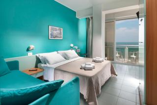 Hotel International direttamente sulla Sabbia - Misano Adriatico - 9