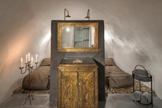 Dandy Cave Villa - Romantic Private & Luxurious - Waterfall Pool - Hot Tub -Up to 8 People - 7
