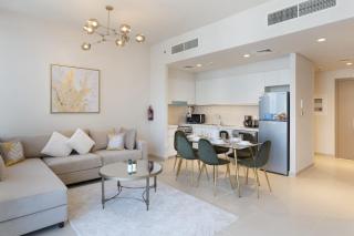 Elegant 2 Bedroom Luxury Living in Harbour Gate - Allsopp&Allsopp - Dubai - 9