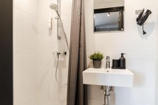 Dreamstay Avangard - shared Roof Terrace, High speed Wifi 200 Mbps & Gym - Tallinn - 1
