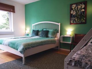 Baker's Pond Apartment Two - 7