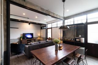 Ombra House No. 21-24 - 1