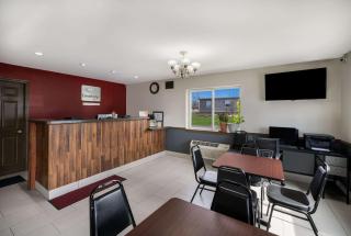 Econo Lodge Inn & Suites - Canandaigua - 6