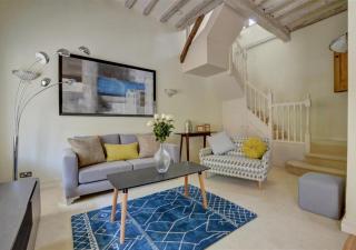 3 Stable Mews - Royal Tunbridge Wells - 0