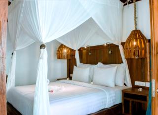 Island View Bar & Bungalow - Gili Air - 2